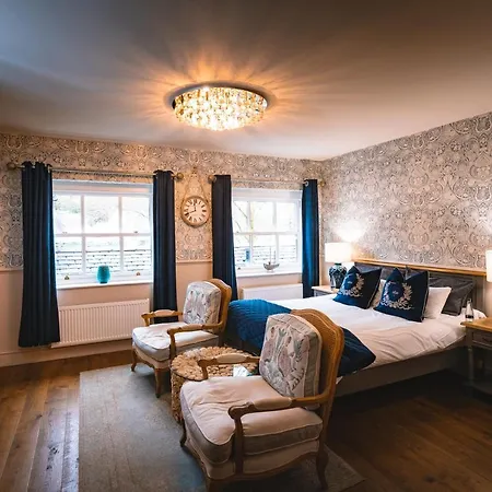 ザ リトル アット 3*