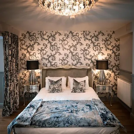 ザ リトル アット ホテル 3*