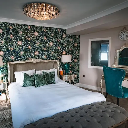 ザ リトル アット ホテル