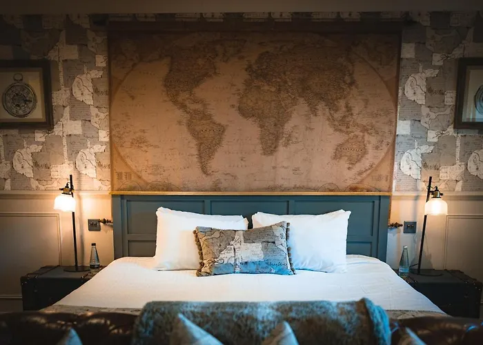 The Little At جراسمير